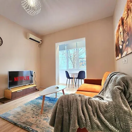 Apartmán Toptani Deluxe Flat W 24h Check In *