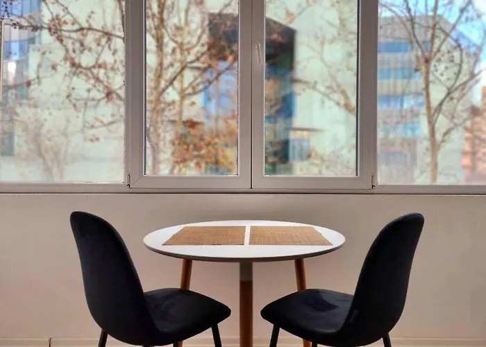 Toptani Deluxe Flat W 24h Check In * ティラナ